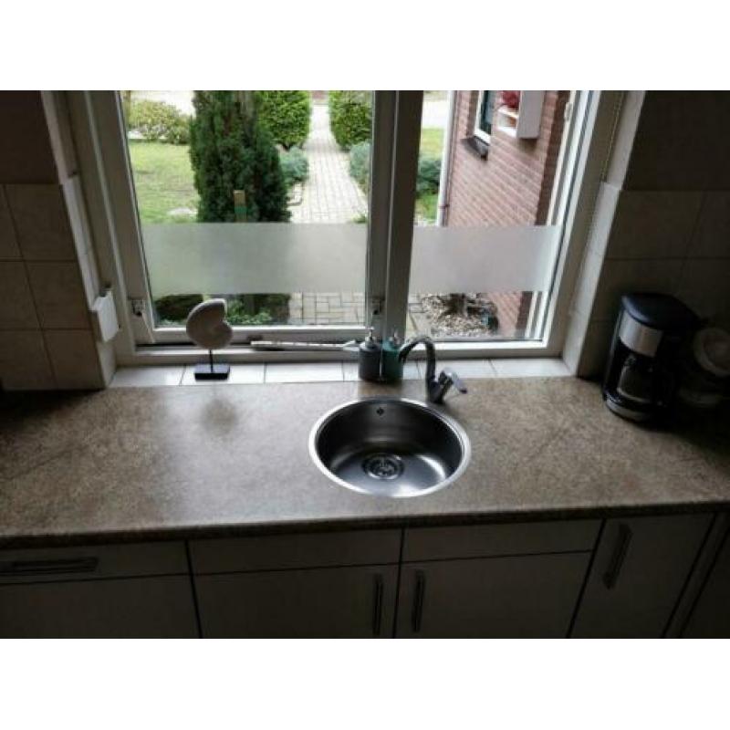 GRATIS 2 keuken WERKBLADEN gemêleerd incl spoelbak en kraan