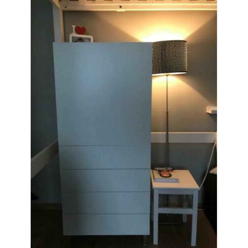 Tienerkamer met hoogslaper van 140cm