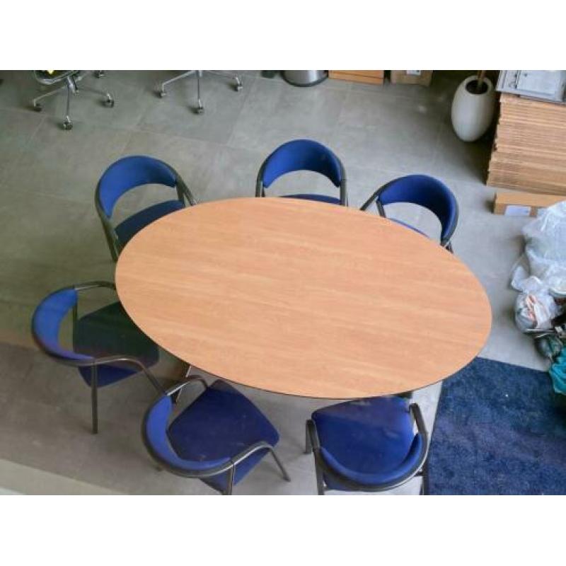 vergadertafel - spreektafel met 8 stoelen