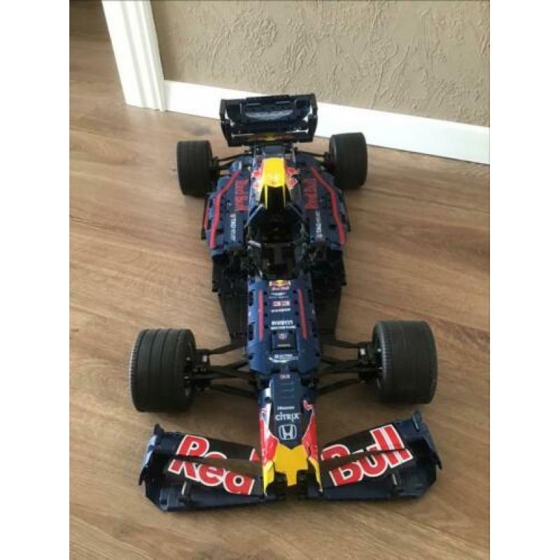 Lego technic F1 red bull Max Verstappen moc 1:8