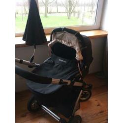 Maxi cosi mura 4 grijs / zwart met roze accessoires