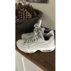 Nike air Max . Beide maat 40.5