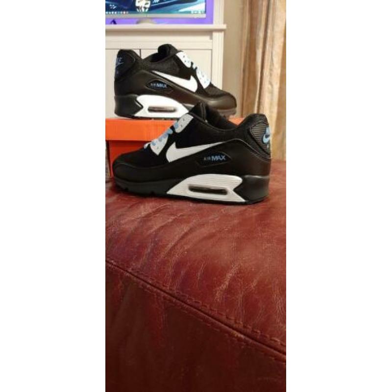 Nike Air Max 90
