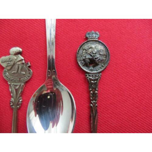 Theelepeltjes, o.a. 50 jaar bevrijding