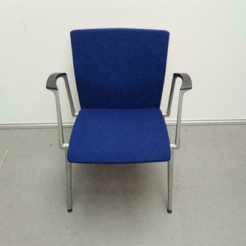 3x Ahrend houten eetkamerstoelen - blauw - zithoogte 39 cm