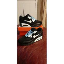 Nike Air Max 90
