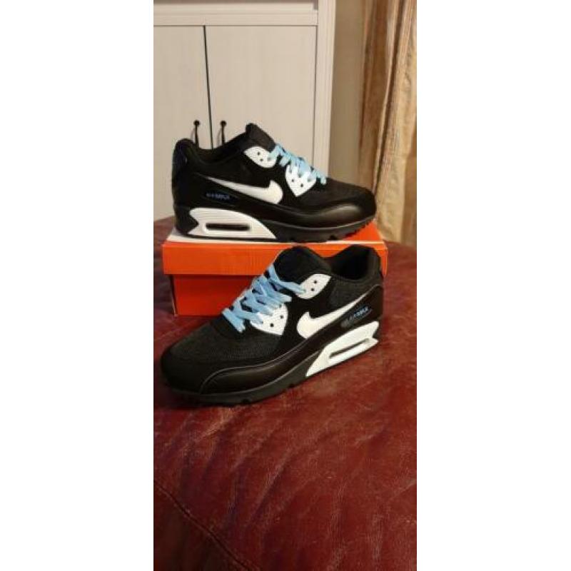 Nike Air Max 90