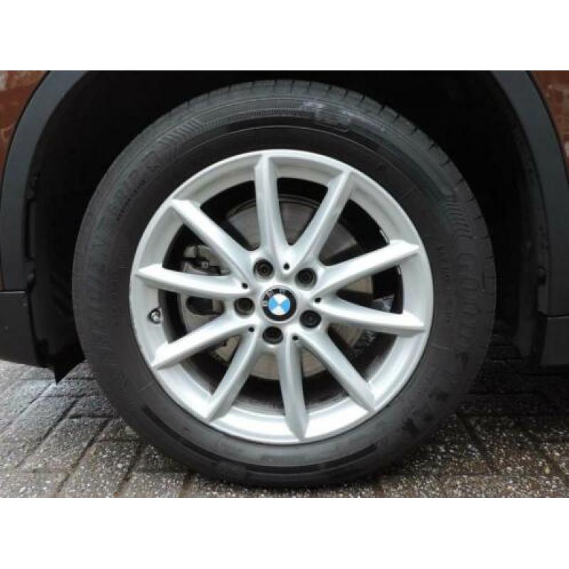 BMW X1 sDrive18d Centennial High Executive Aut. LED Navigati