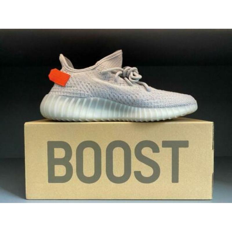 Adidas Yeezy Boost 350 V2 Tail Light 44