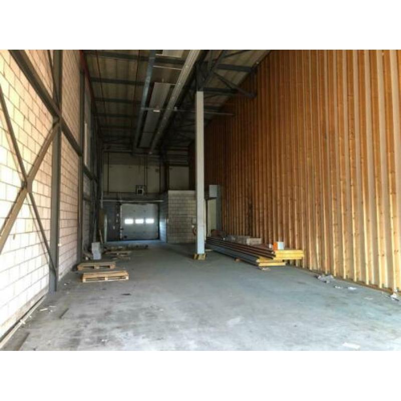 485 m2 bedrijfsruimte opslag stalling te Groningen Sontplein