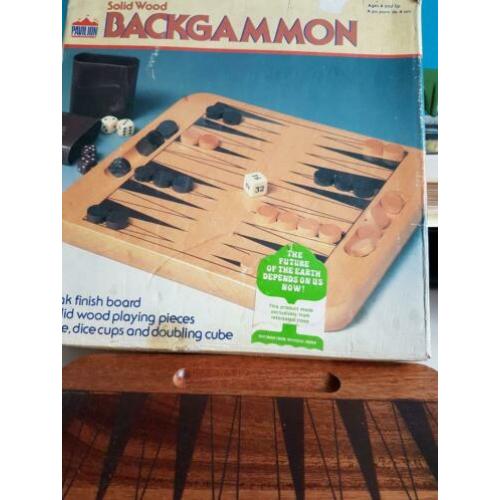 back gammon, oud spel met zwaar houten bord, incompleet
