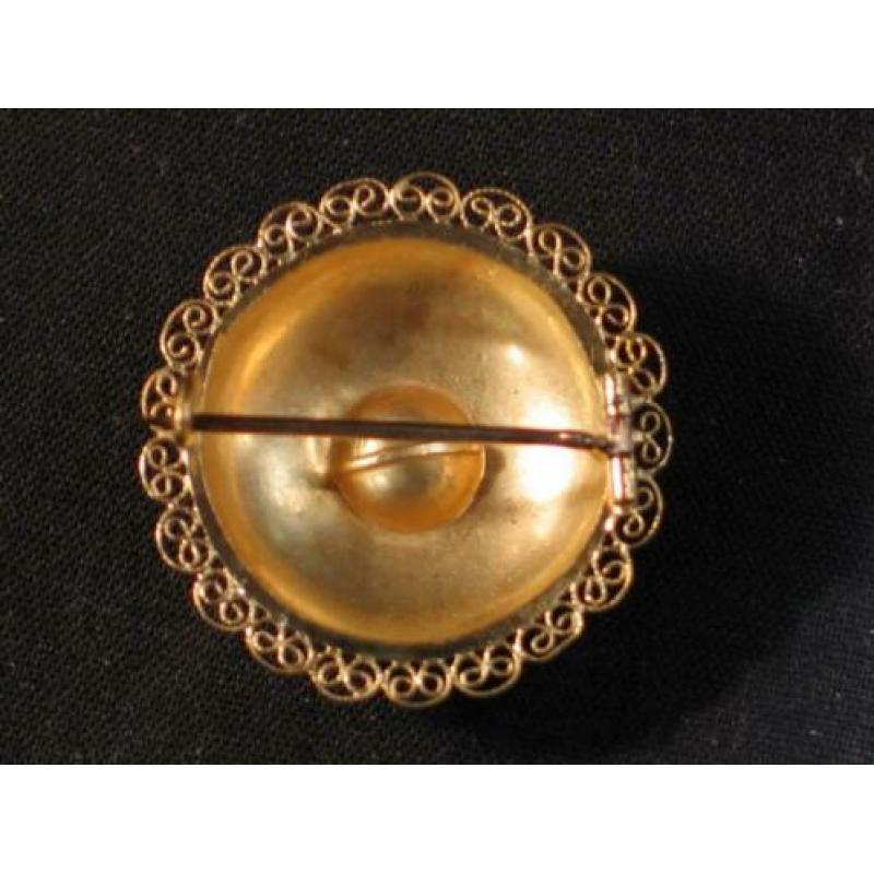 Gouden broche met parel ±1875. 1354