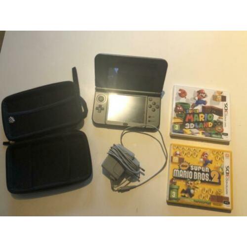 Nintendo 3DS XL met twee games en beschermhoes te koop