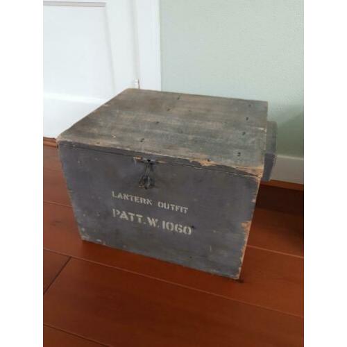 Leger kist uit de tweede wereldoorlog royal navy 1944