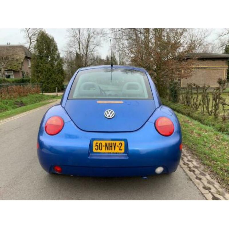 Volkswagen New Beetle 2.0 HIGHLINE