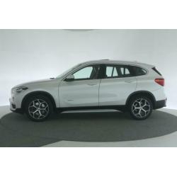 BMW X1 20i sDrive X-Line Aut. [ Navi Panorama Led Half-leder