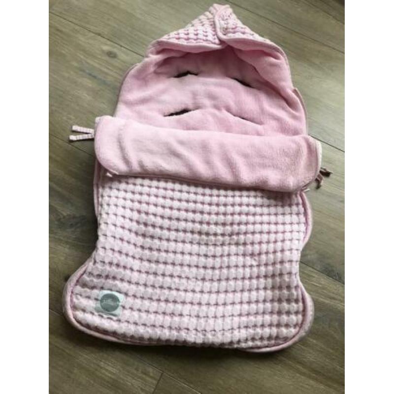 Mooie warme voetenzak Jollein voor maxi cosi €10,-