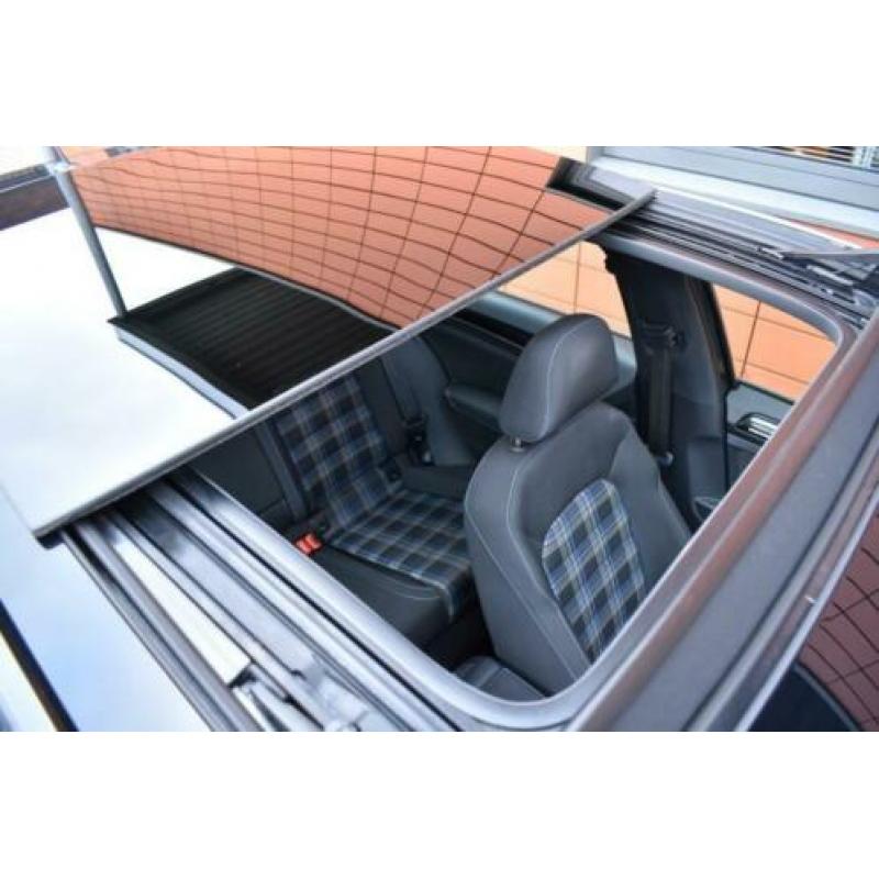 Volkswagen Golf 1.4 TSI GTE Panoramadak/Camera incl BTW