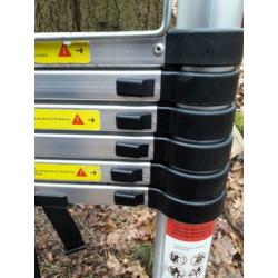 Telescoop ladder
