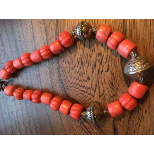Bloedkoraal 100%, ketting hele grote kralen,zilver,etnische