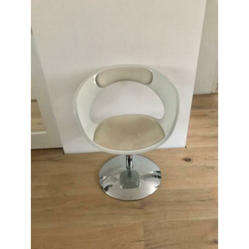 4 Retro draaistoelen