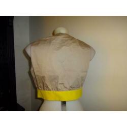 D4A Paule Ka vestje nieuw met kaartjes gele band met gesp