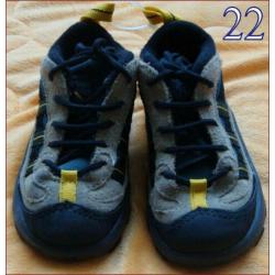 ZGAN lederen beige-zwarte ADIDAS jongensschoenen maat 22