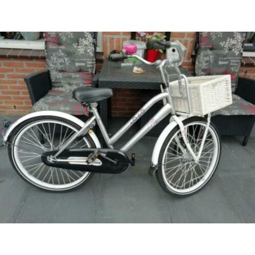 2x Sparta type Young met Krat 24 Inch