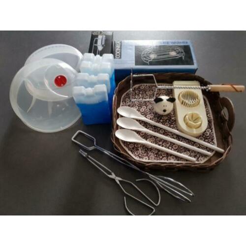 Keukenset met 14 ongebruikte keukenbenodigdheden