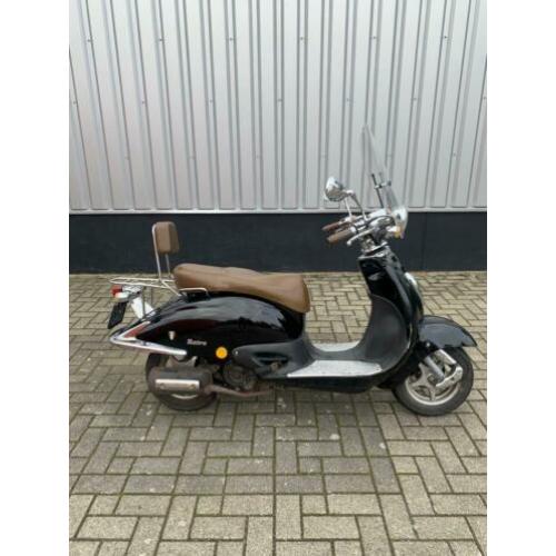 Fosti grande retro scooter