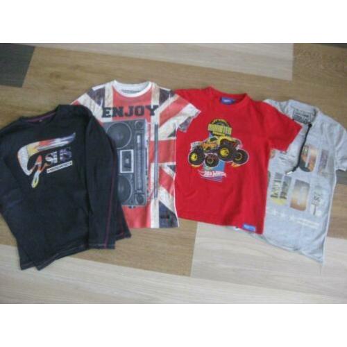 1 longsleeve en drie shirts, maat 134. Set € 5,00