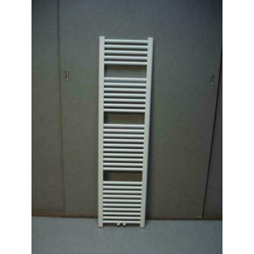 Handdoek radiator 45 cm breed x 165 cm hoog met midden- onde