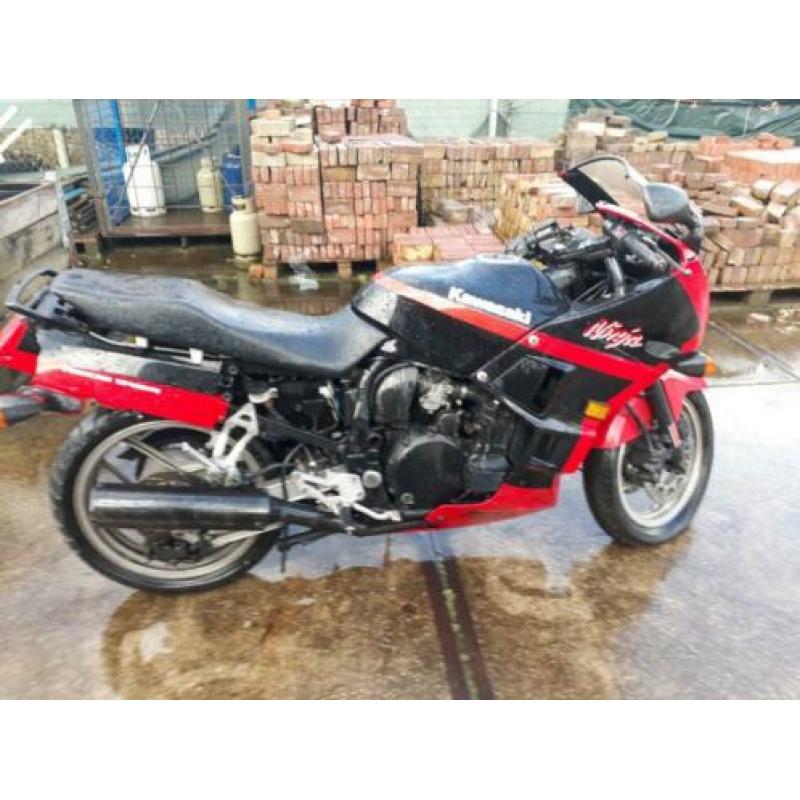 kawasaki ninja 750R sloper , onderdelen schade
