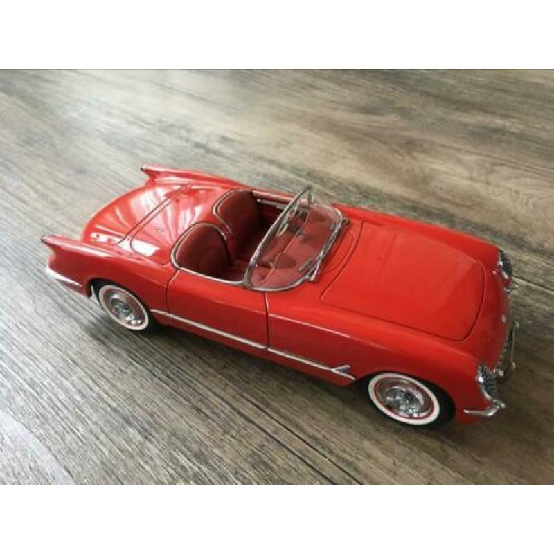 Chevrolet Corvette 1954 AutoArt 1:18 Rood Nieuwstaat