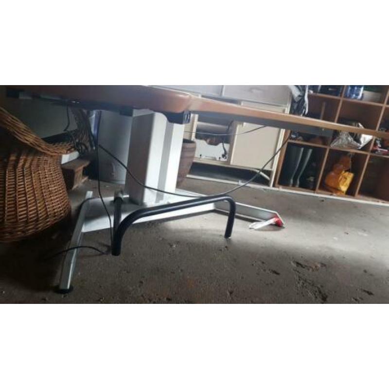 Elektrisch zit sta bureau