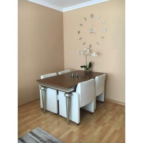 Eet en saloon tafel Bank Tv kast Te Koop Compleet Set