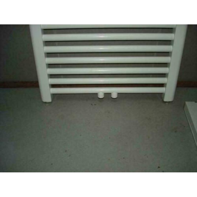 Handdoek radiator 45 cm breed x 165 cm hoog met midden- onde
