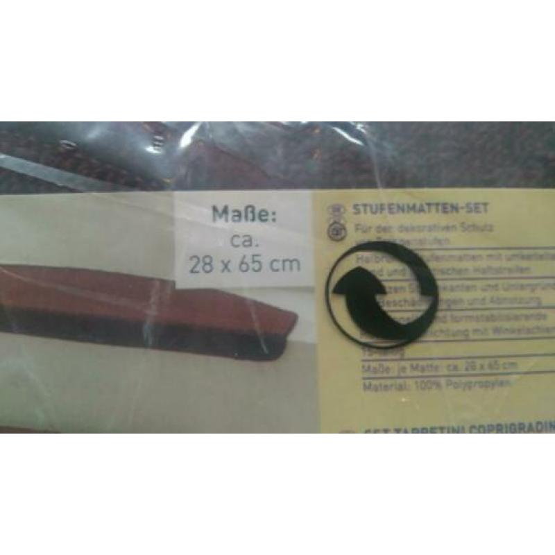 Nieuwe set trapmatten, 15 stuks.