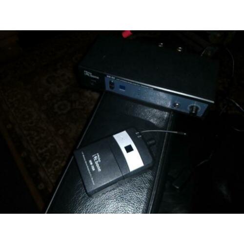 The t.bone IEM 75 draadloos InEar systeem