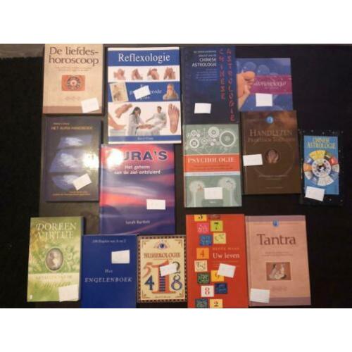 Div boeken en kaarten