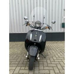 Fosti grande retro scooter