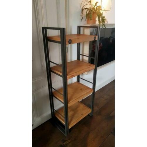 Open kast Manchester IV zgan