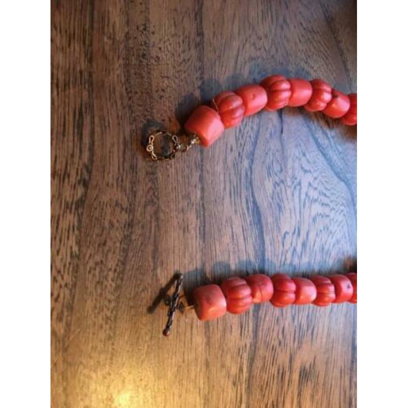 Bloedkoraal 100%, ketting hele grote kralen,zilver,etnische