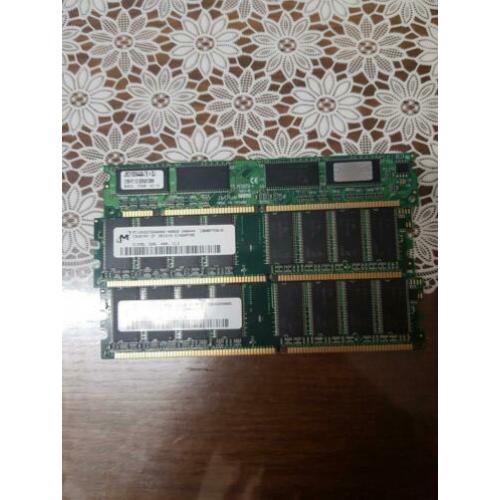 Pc onderdelen of laptop lees de tekst