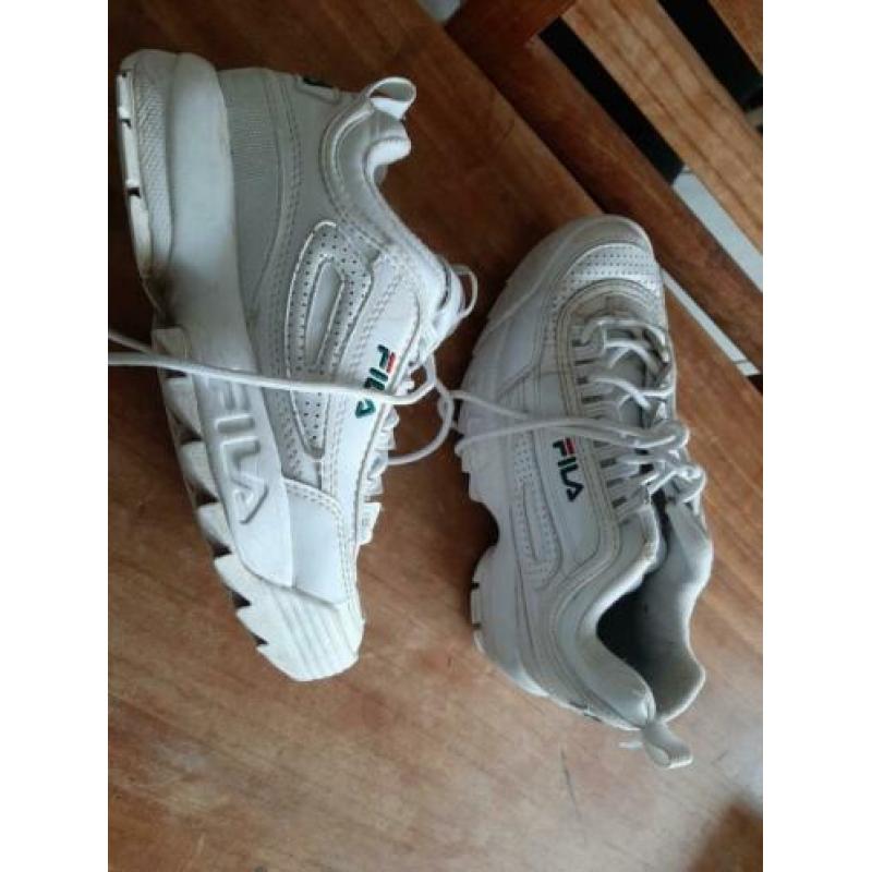Witte Fila's, maat 38