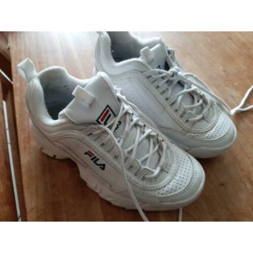 Witte Fila's, maat 38