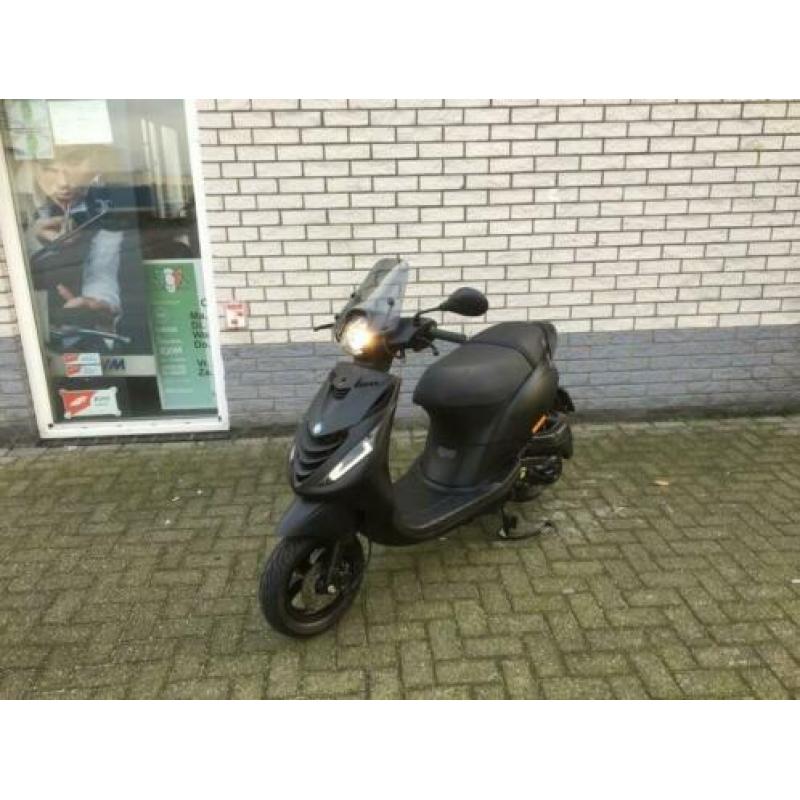 Gave piaggio zip sp 45km brom 4t mat zwart bj2008 8000km