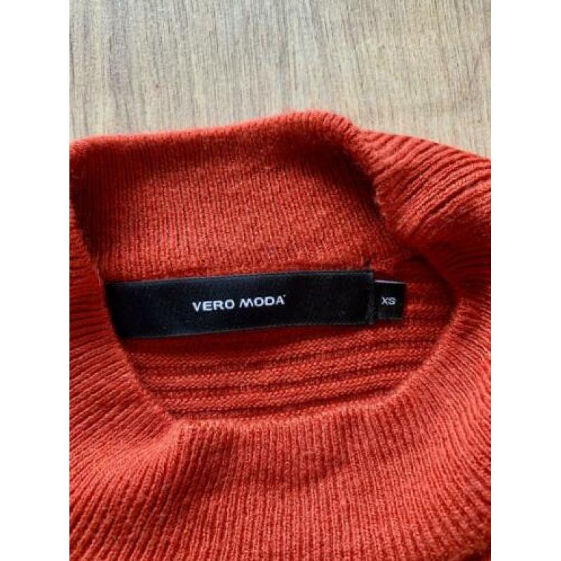 *NIEUW!* Trui, coltrui, van Vero Moda, terracotta, maat XS
