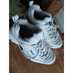 Witte Fila's, maat 38