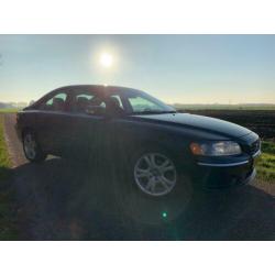 Volvo S60 2.4 Drivers Edition '176DKM' Leder/Airco/Cruise